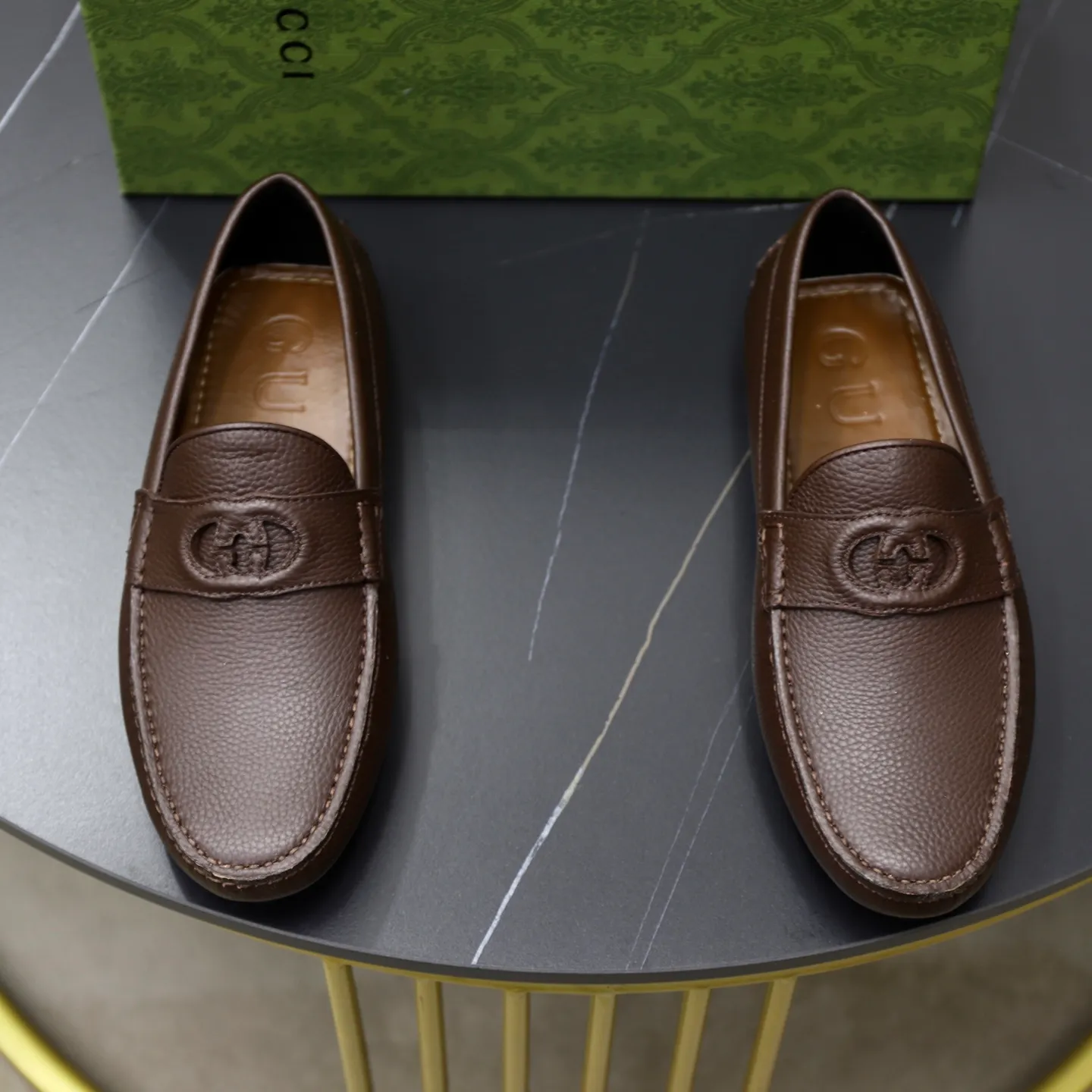 Ex-factory price: 480💰【GUCCI】Gucci ⚠️High-end men’s driving and pedal series ⚠️38-44 (customized for 45) ⚠️All original cowhide leather! Thick and soft! Made entirely of calfskin lining! Rubber sheet anti-slip beanie sole! Three-dimensional package technology! Fashionable and classic! Handicrafts! Original high quality! Feel free to compare!